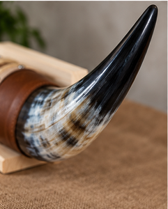 Décoration murale rustique artisanale en corne de bœuf naturelle, paire de cornes de Longhorn avec enveloppe en cuir et support en bois - Product Image 4