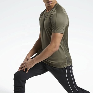 T-shirt à manches courtes pour homme, vert olive, séchage rapide, coupe ajustée, sportif, col rond, tricoté en polyester, vêtements de sport - Product Image 3