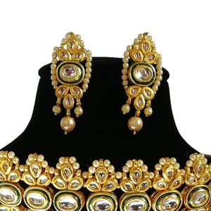 Indian Classic Women's Choker Wedding Engagement Anniversary Party Green Traditional Crystal Kundan Faux Pearl Alloy Gold <b>Gift</b> - Product Image 4