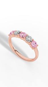 Bague en or 18 carats sertie de cinq diamants roses clairs et blancs, taille brillant ronde, cultivés en laboratoire, style pavé français, best-seller, bijoux fins - Product Image 6