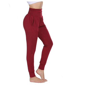 Pantalones de yoga estilo harem color granate para mujer, cómodos, con bolsillos prácticos, cintura alta, para hacer ejercicio, de corte holgado, para el gimnasio. - Product Image 4