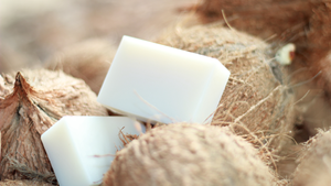 สบู่มะพร้าวธรรมชาติทำมือจากเวียดนาม - เป็นมิตรต่อสิ่งแวดล้อม ยั่งยืน และอ่อนโยนต่อผิว - Product Image 2