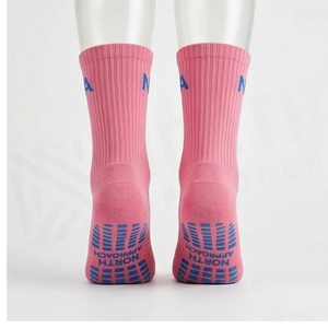 Chaussettes de course respirantes North Approach Pink Crew pour adultes, saison estivale - Product Image 2