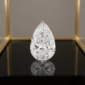 Diamant cultivé en laboratoire IGI certifié 10,02 carats, taille poire, VS1, haute qualité et polyvalent - Product Image 3