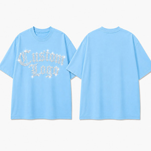 Camiseta Oversize Personalizada con Letras Góticas de Diamantes de Imitación para Hombre, Manga Corta, Cuello Redondo, Tejida, Casual, con Gráficos, Azul Claro - Product Image 1