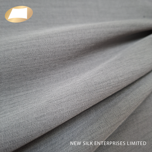 Tissu sergé tissé en 96 % polyester et 4 % élasthanne, avec une belle poignée, très demandé pour les pantalons - Product Image 2