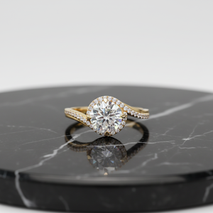 Anillo de Oro Blanco de 18K con Rodio, Romántico, con Diamante Cultivado en Laboratorio de 1.0-2.0 Quilates, Corte Halo, Certificado IGI, Diseño Floral, para Mujer, Aniversario de Bodas - Product Image 3