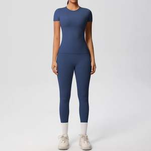 Ensemble de sport deux pièces brossé double face pour femme, motif écossais, respirant, ajusté, avec détails à la taille - Product Image 3