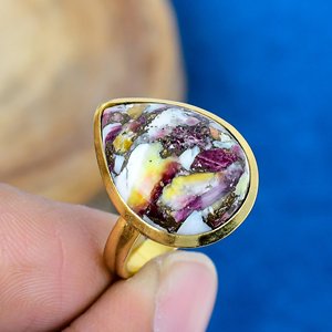 Bague artisanale en argent sterling 925 plaqué or 18 carats avec pierre précieuse en forme de poire, couleur cuivre violet - Product Image 1