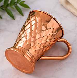 Mug à Moscow Mule en cuivre martelé artisanal, tasse à cocktail en cuivre pur avec poignée en cuivre massif, tasse à bière avec base sur pied en métal - Product Image 3