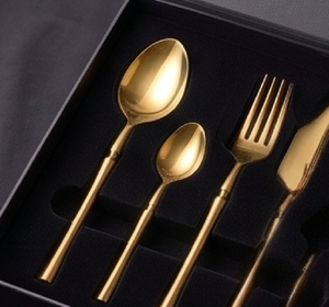 Ensemble de couverts plaqués or PVD, 4 pièces (cuillère, fourchette, couteau), design élégant, résistant à la rouille, couverts de mariage, manche en métal, finition miroir haute brillance - Product Image 6