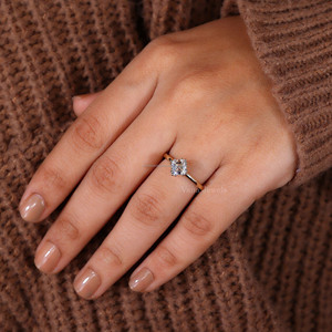Lab Grown Asscher Cut Solitaire Diamond Anillo de compromiso 10K Oro amarillo sólido Regalo de aniversario de boda simple Certificado IGI - Product Image 6