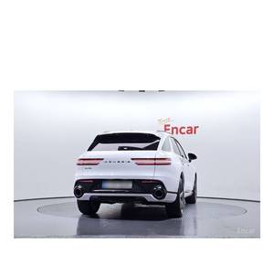 Genesis GV70 2.5T 2024, Gasolina, 2WD, con Caja de Cambios Automática, Asientos de Cuero, Cámara Trasera - 24,142 km - Product Image 4