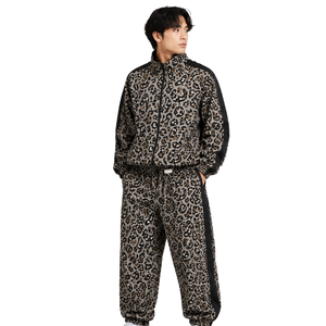 Conjunto Deportivo Personalizado de Moda Ecológico al por Mayor para Hombre con Estampado de Leopardo, Chaqueta con Cremallera y Pantalones Jogger Estilo Urbano, EE. UU. - Product Image 4