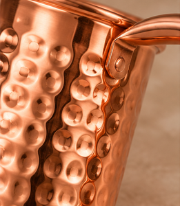 Taza de Cobre Martillado Ecológica Premium de 350 ml, Taza para Beber con Textura de Burbujas y Asa, Caja de Regalo - Product Image 4