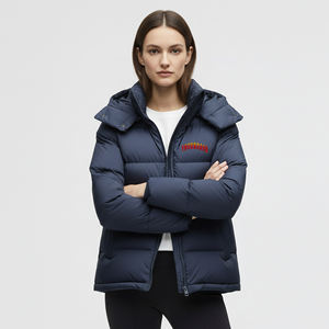Vêtements d'hiver décontractés pour femmes, personnalisés, élégants, ultra-chauds, imperméables, brodés, écologiques, rembourrés en coton, respirants - Product Image 1