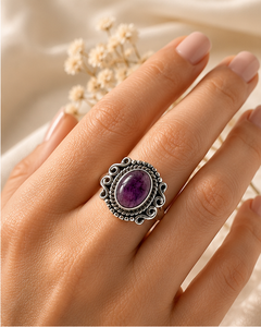 Vintage 925 <b>Silver</b> <b>Amethyst</b> <b>Ring</b> Bezel Set Oval Purple Gemstone Unisex Everyday Wear Jewelry - Product Image 3