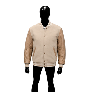 Chaqueta Varsity Premium de Lana Beige con Mangas de Cuero Color Bronceado, Chaqueta Bomber de Béisbol Personalizada con Letras para Hombre y Mujer, Venta al Por Mayor - Product Image 1