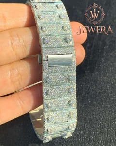 Reloj de Diamantes Moissanite de Acero Inoxidable a Prueba de Agua para Hombre, con Diseño de Lujo para Uso Casual y de Negocios, Disponible para la Venta - Product Image 3