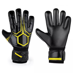 ถุงมือผู้รักษาประตู Nexus Pro – ควบคุมการป้องกันอย่างแม่นยำ - Product Image 4