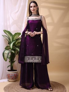 ชุดดีไซเนอร์ท็อปและบ็อททอม พร้อมงานปักดิ้นและเลื่อม ประดับด้วยผ้าคลุมไหล่แฟนซี ชุดออกงานสำหรับผู้หญิง สไตล์ชาติพันธุ์ ดีไซน์ใหม่ 2026 - Product Image 2