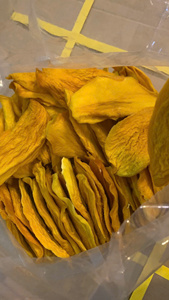 Tranches de mangue séchée à texture moelleuse de qualité supérieure, mangue séchée, jackfruit séché, banane séchée, aliments séchés, marque privée OEM, mangue séchée moelleuse non sucrée - Product Image 3