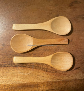 Ustensiles en bois de manguier sculpté TraditionTouch, ensemble de 3 ou 6 pièces, outils de cuisine faits à la main, manche floral, cuillère de cuisine traditionnelle, cadeau - Product Image 4