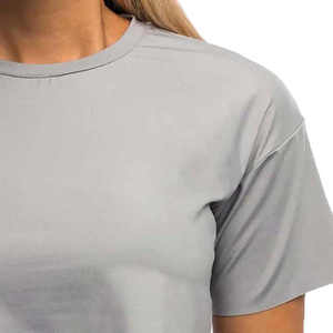 Crop top respirant de haute qualité pour femmes, imprimé à carreaux, broderie personnalisée, design professionnel, respectueux de l'environnement, séchage rapide - Product Image 6