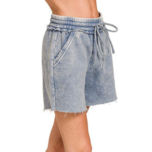 Venta al por mayor OEM: Shorts de algodón 100% con lavado ácido para mujer, Top casual transpirable de ajuste ceñido, Camiseta de manga corta para mujer activa - Product Image 3