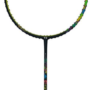 N. ° 1 raqueta de bádminton profesional de carbono completo de Taiwán con empuñaduras duras y suaves - Product Image 3