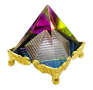Pyramide en laiton écologique gravée au laser pour le sport et les jeux, taille 30-35 mm, couleur pêche, lot de 1 pièce - Product Image 5