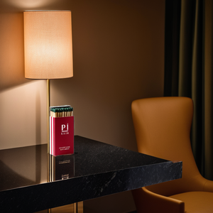 Fósforos de seguridad de madera de publicidad personalizada de marca para uso en restaurantes en Australia hechos de cartón duradero - Product Image 1