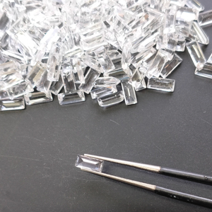 Topacio Blanco Natural 7x3.5MM Corte Baguette Piedra Preciosa Suelta de Excelente Calidad para Joyería - Product Image 1