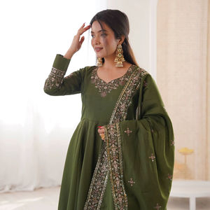 Vestido de Diseñador con Bordado de Lentejuelas para Mujer - Interior de Microalgodón Pesado - Product Image 1