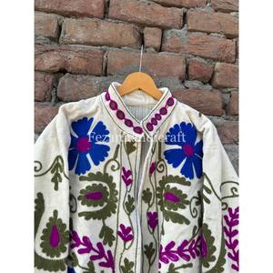 Chaqueta de Terciopelo Cosida a Mano al por Mayor, Chaqueta Bordada con Flores, Chaqueta Suzani Uzbeka, Chaquetas Unisex con Dos Bolsillos Laterales - Product Image 3