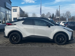 Toyota C-HR 2.0L VVT-i Plug-in GR Sport JBL SUV Híbrido, Diseño Moderno, Confortable, Eficiente en Consumo de Combustible, Auto Familiar - Product Image 6