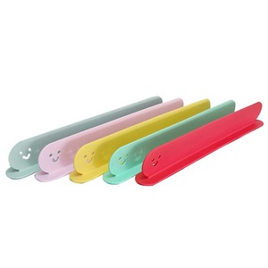 [ECOFRENDLY] Protector de Salpicaduras de Silicona SmileGuard, Tabla Bloqueadora de Agua para Fregadero de Cocina, Encimera - Product Image 1