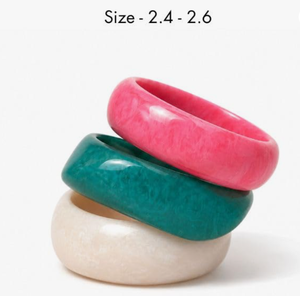 Brazalete de Resina Coourfull, Ancho y Grueso, Joyería de Moda en Rosa, Verde y Crema - Product Image 2