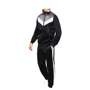 ชุดกีฬาสำหรับผู้ชายชุดออกกำลังกายสไตล์ฟิวชั่นชุดออกกำลังกาย - Product Image 4