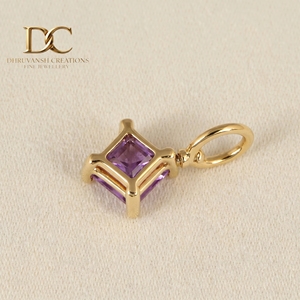 Pendentif Charme Solitaire Classique en Or Jaune Massif 14 carats Certifié IGI avec Alexandrite de Laboratoire, Bijou Fin pour Bracelet Femme - Product Image 3