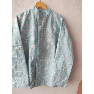Chaqueta Suzani Azul Cielo Hecha a Mano con Bordado Floral Blanco, Prenda Exterior Bohemia de Algodón - Product Image 3
