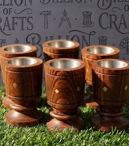 Luxuriöser Kelchförmiger Holz-Bakhoor-Brenner mit Messing-Stern-Einlage Traditionelles Arabisches Mabkhara Tisch-Räuchergefäß - Product Image 5