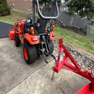 Tracteur agricole puissant Kubota BX1880 avec moteur diesel, système 4x4, châssis compact et fonctionnement efficace pour diverses utilisations - Product Image 1