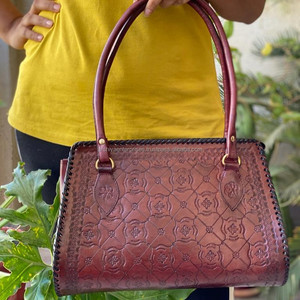 Bolso de mano de cuero hecho a mano para mujer, bolso de hombro de diseño Floral Vintage con asa superior para uso diario, monedero de cuero puro - Product Image 2