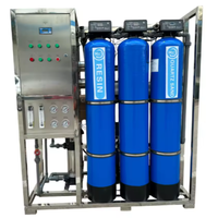 Système de purification d'eau RO industriel FRP 2000L/H, contrôlé par PLC, avec pompe haute pression, moteur, osmose inverse à 99% de dessalement, garantie 1 an