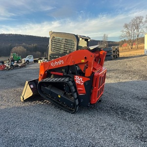 Chargeuse compacte sur chenilles Kubota SVL65 2 : Équipement de construction puissant – Composants essentiels : Pompe, Moteur, Boîte de vitesses - Product Image 1