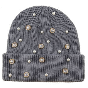 Gorro de Invierno Acrílico Tejido a Mano con Pedrería Morada, Unisex y Cómodo - Product Image 4