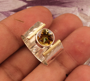 Anillo de Plata de Ley 925 de Lujo con Citrino Natural, Elegante Joya con Gema Amarilla, Hecho a Mano con Alta Calidad - Product Image 2
