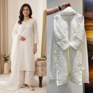ESTA TEMPORADA DE BODAS, LLEVE NUESTRO HERMOSO ESPEJO DE MANO REAL CON UNA SUPERIOR BORDADA CON LENTEJUELAS, UNA PANTALÓNAS PLAZZO Y UNA DUPATTA - Product Image 2