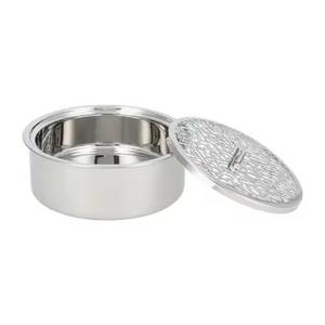 Plat de service de luxe en bois incrusté, avec couvercle conique texturé argenté, pour maintien au chaud des aliments, idéal pour buffet et présentation. - Product Image 2